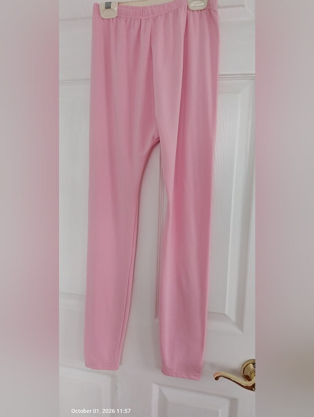 🪷Soft and Warm Pink Winter Leggings - Picture 2 of 3